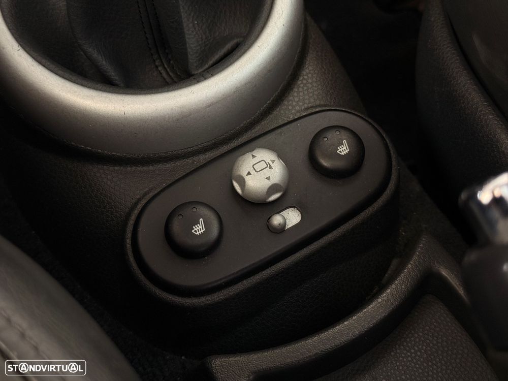 MINI 3 Portas One 1.4 D - 12