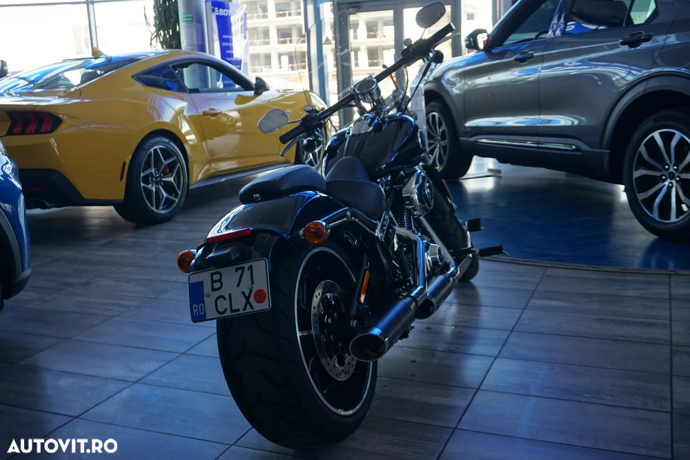 Harley-Davidson Softail Breakout FXSB - 7