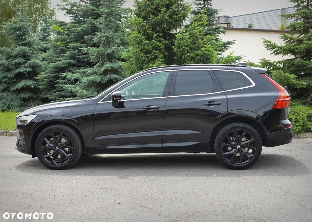 Volvo XC 60 B4 D Momentum - 4