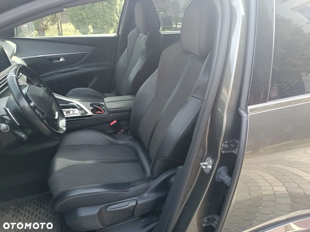 Peugeot 5008 BlueHDi 130 EAT8 GT - 11