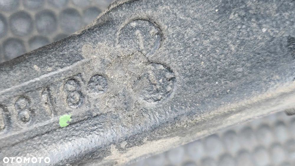 Zwrotnica 8D0407257 AR Piasta Łożysko Przód Przednia Lewa Kopyto Audi A4 B5 A6 C5 VW Passat B5 - 33