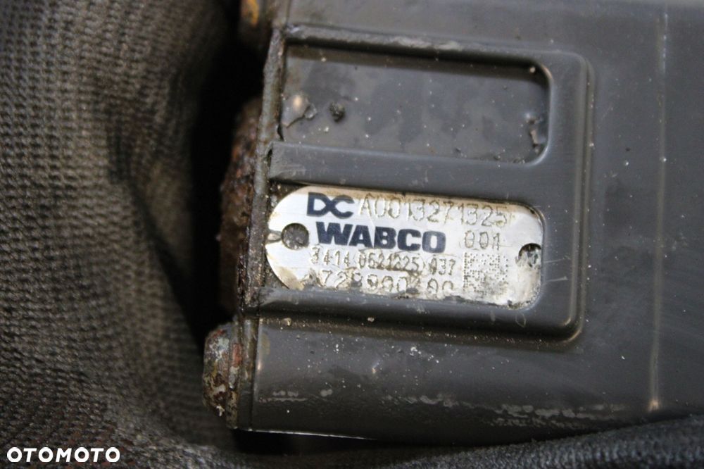 MERCEDES ACTROS MP4 ZAWÓR ZAWIESZENIA PODUSZEK ECAS WABCO 0013271325 - 8