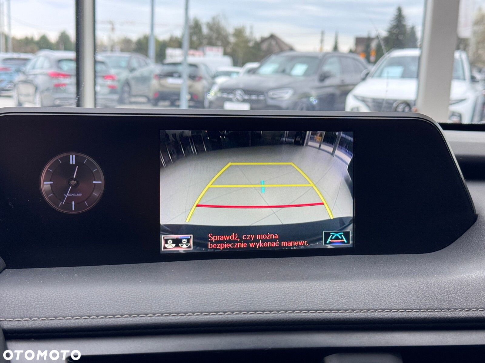 Lexus UX - 37