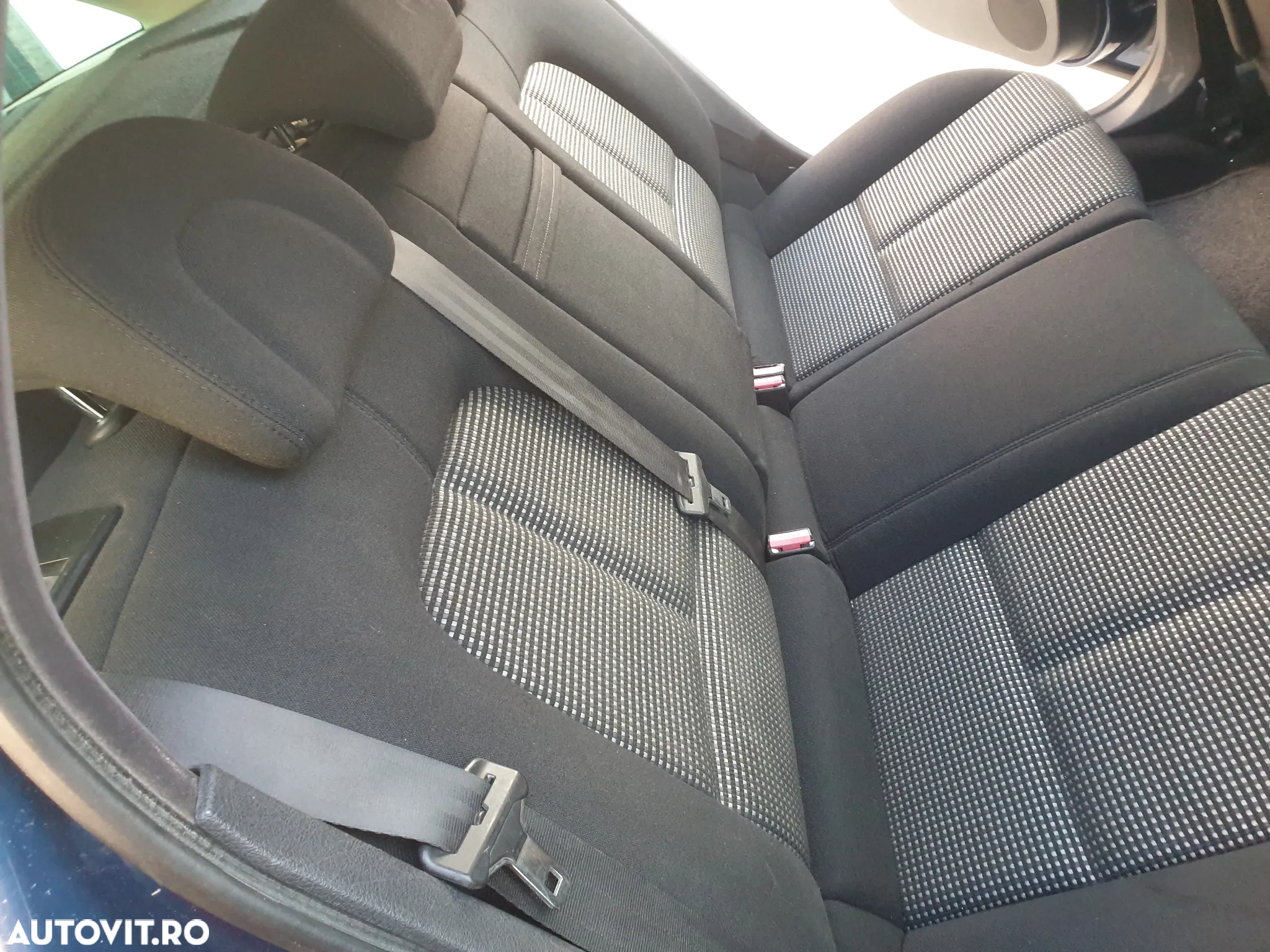 Peugeot 407 SW HDi 135 Automatik Sport - 16