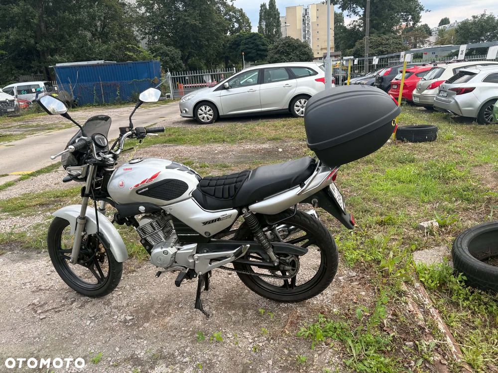 Yamaha YBR - 4