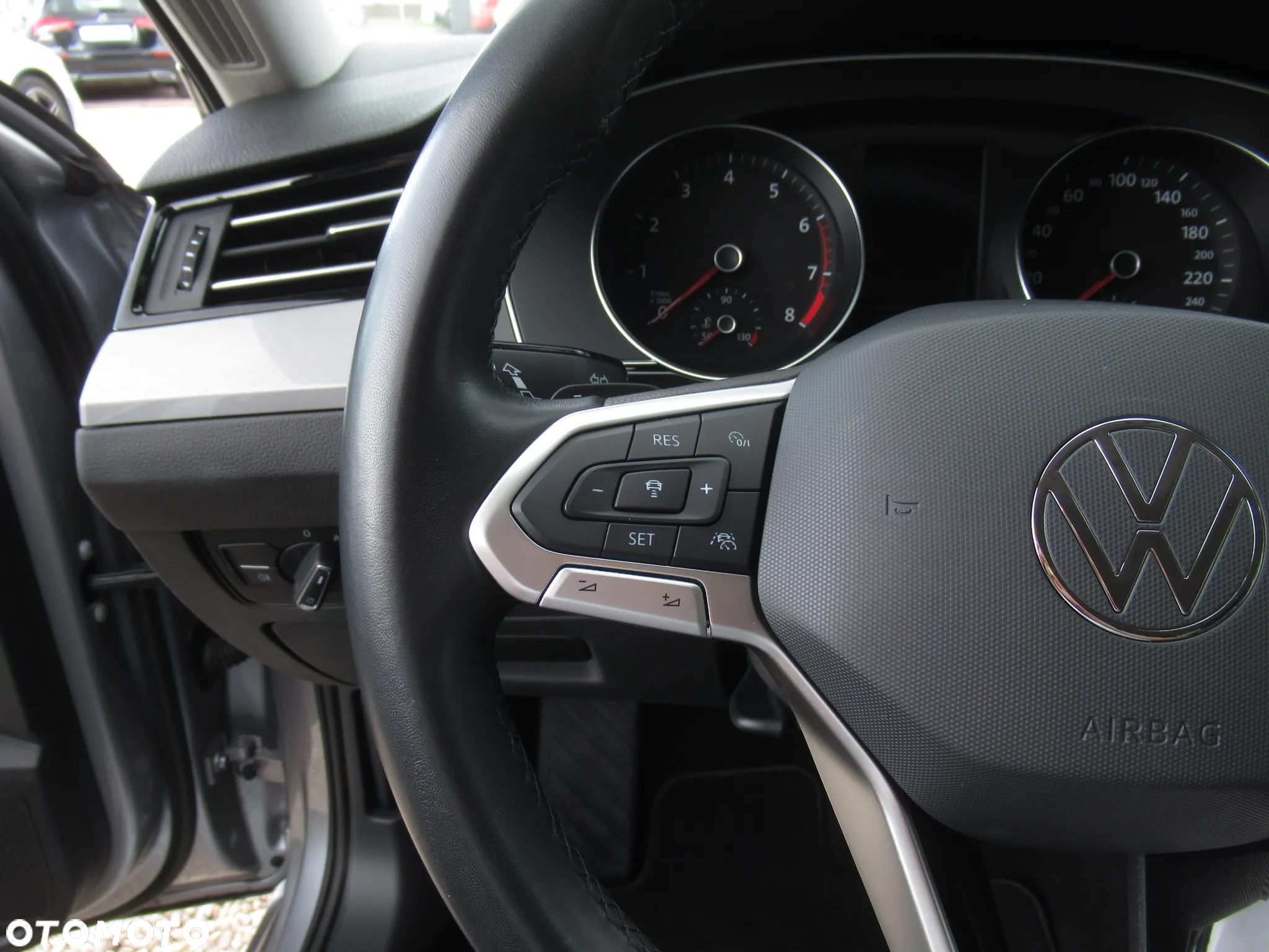 Volkswagen Passat 1.5 TSI EVO Business DSG - 13