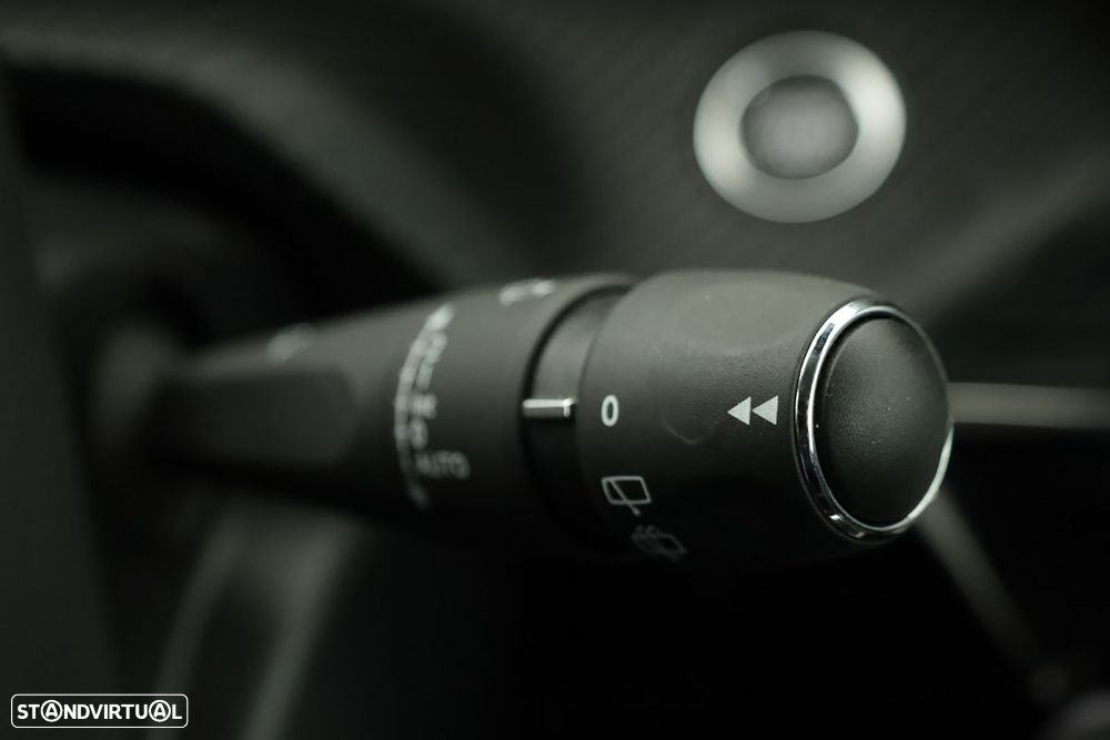 Peugeot 208 1.2 PureTech Allure - 19