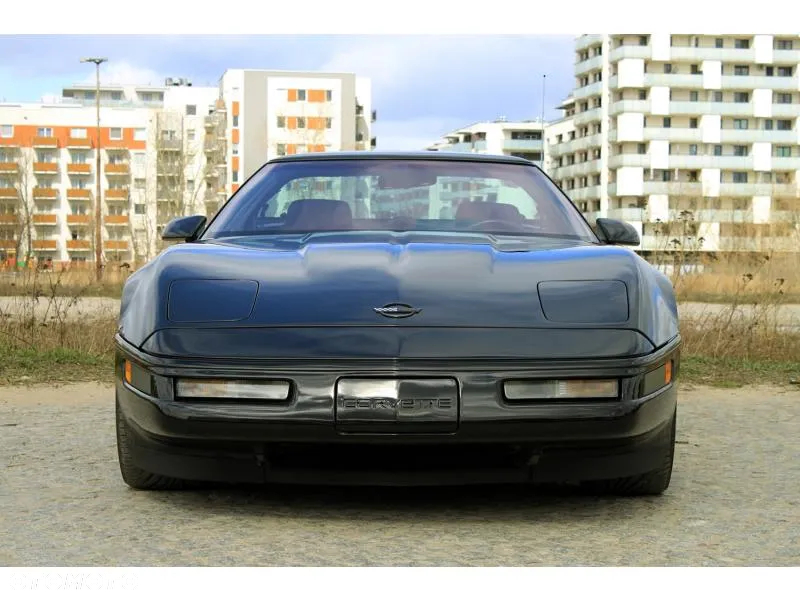 Chevrolet Corvette - 3