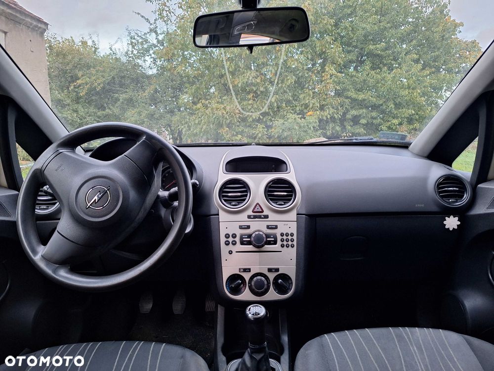 Opel Corsa - 3