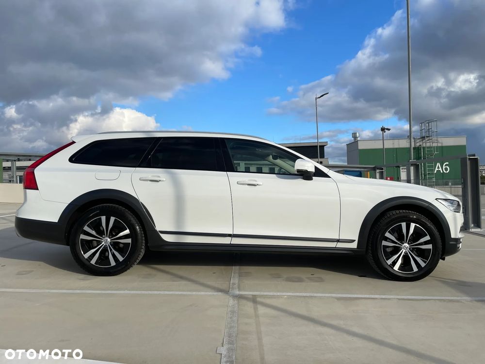 Volvo V90 Cross Country T5 AWD Pro - 10