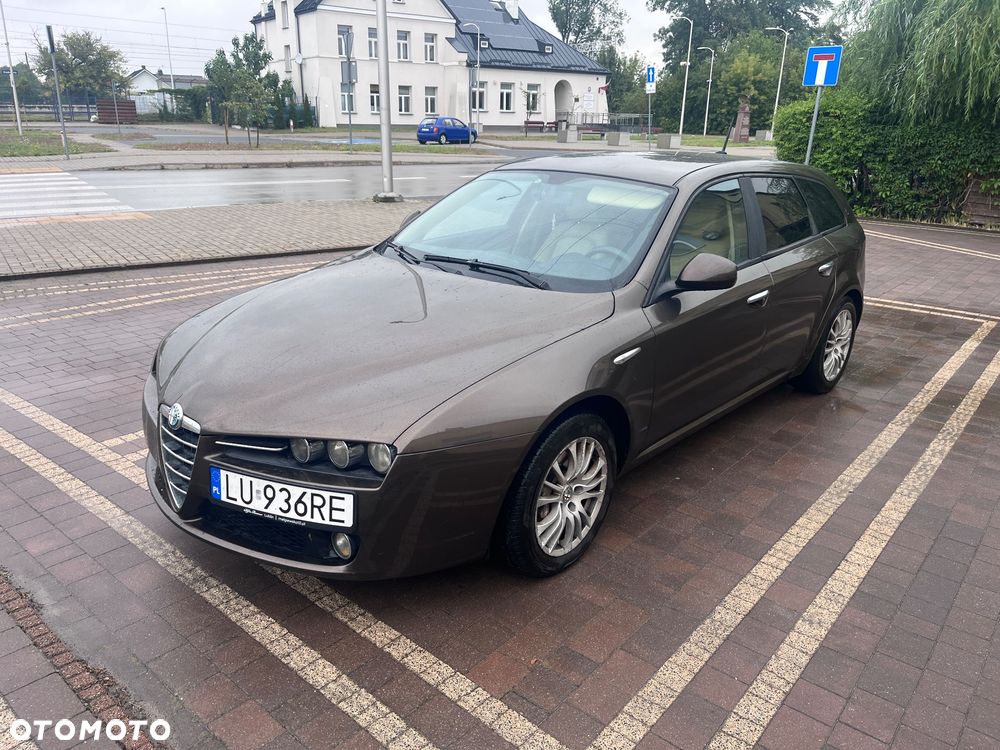 Alfa Romeo 159 - 2
