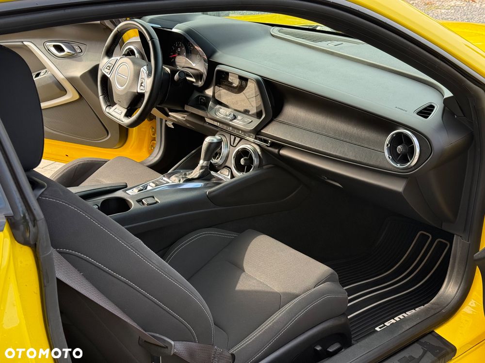 Chevrolet Camaro - 12