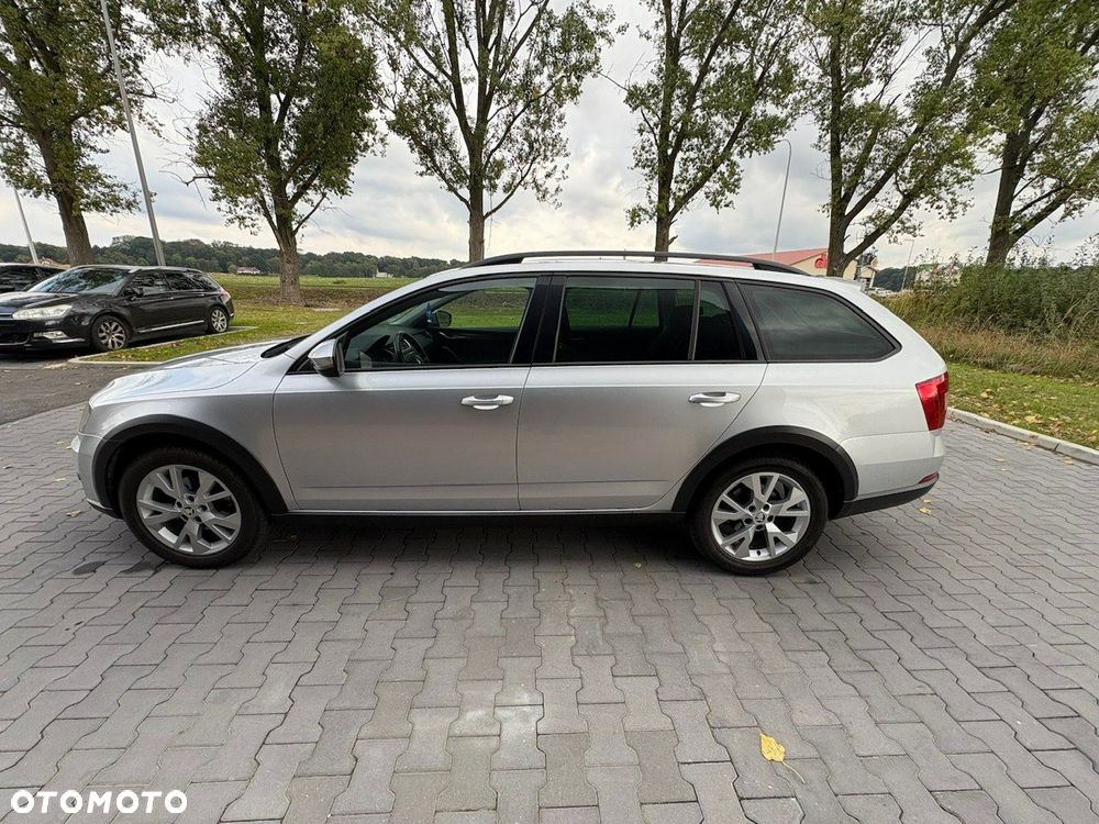Skoda Octavia 2.0 TDI (Green tec) 4x4 Ambition - 6