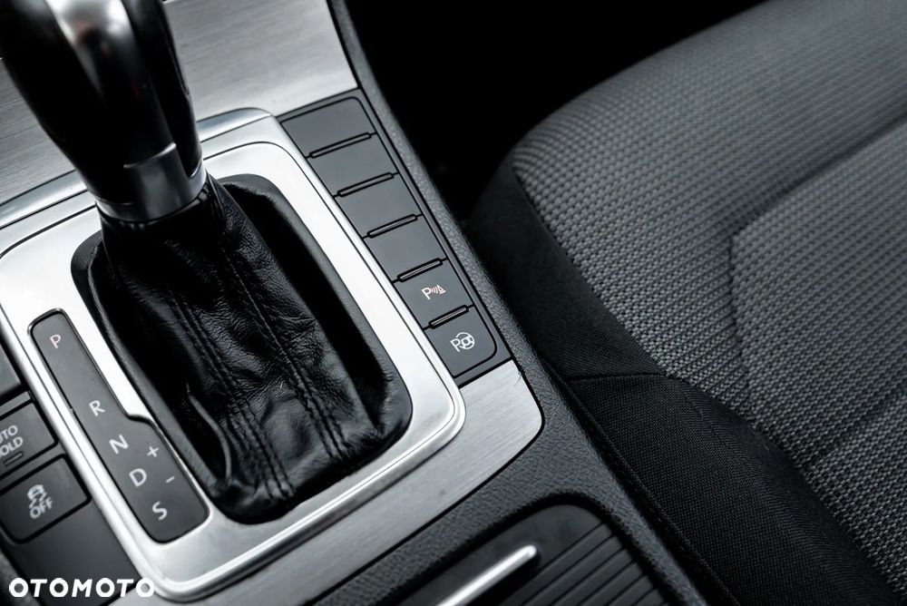 Volkswagen Passat Variant 1.8 TSI DSG Comfortline - 38