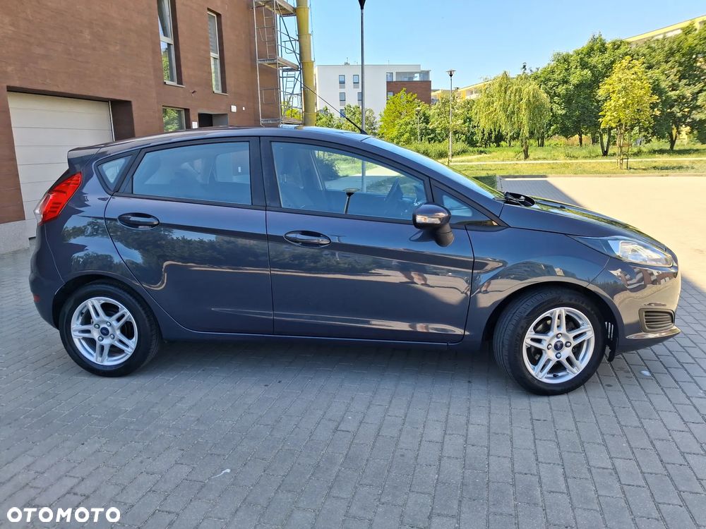 Ford Fiesta 1.25 Celebration - 10