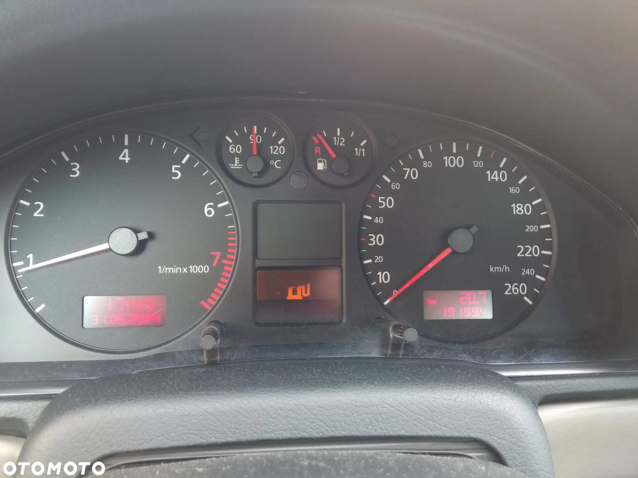 Audi A4 ver-1-6 - 8
