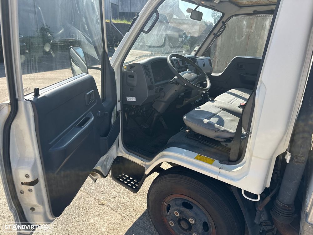 Toyota Dyna Turbo - 7