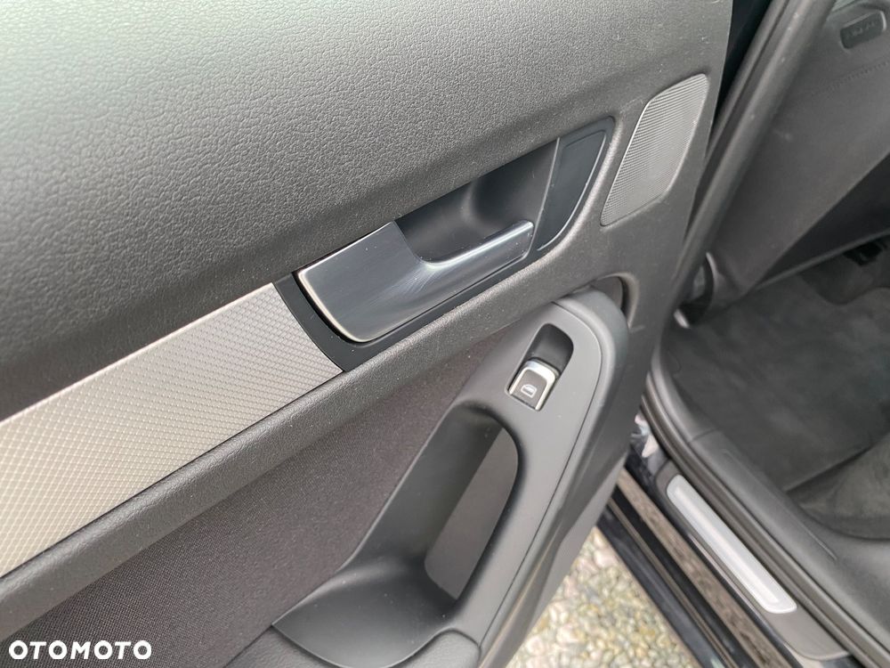 Audi A4 Limousine 2.0 TDI DPF Ambition - 29