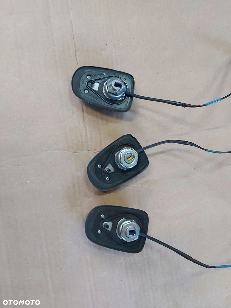 TOYOTA SIENNA antena dachowa - 3