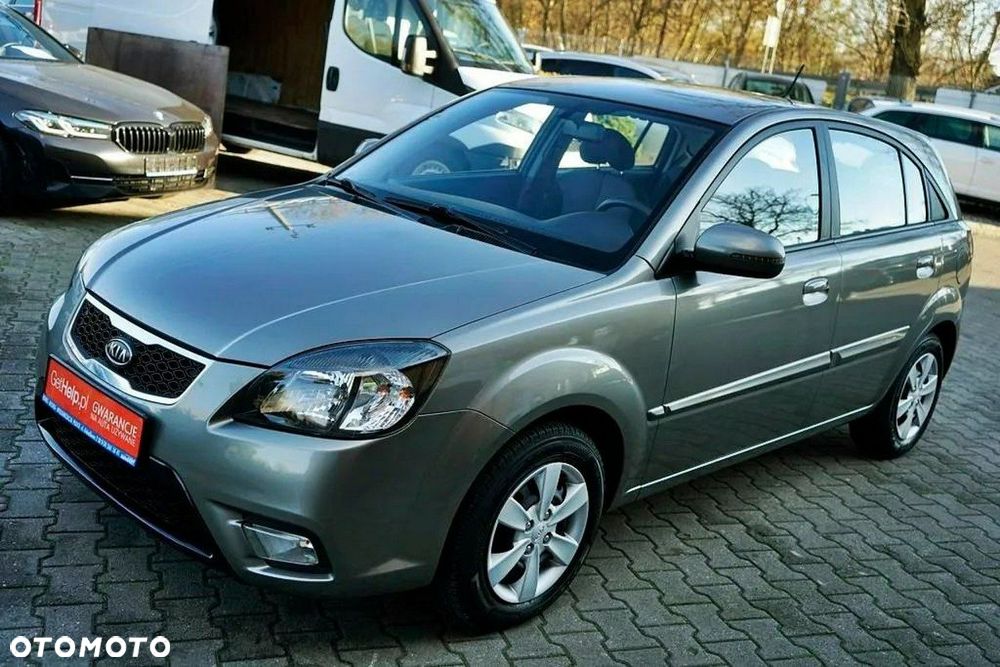 Kia Rio - 9