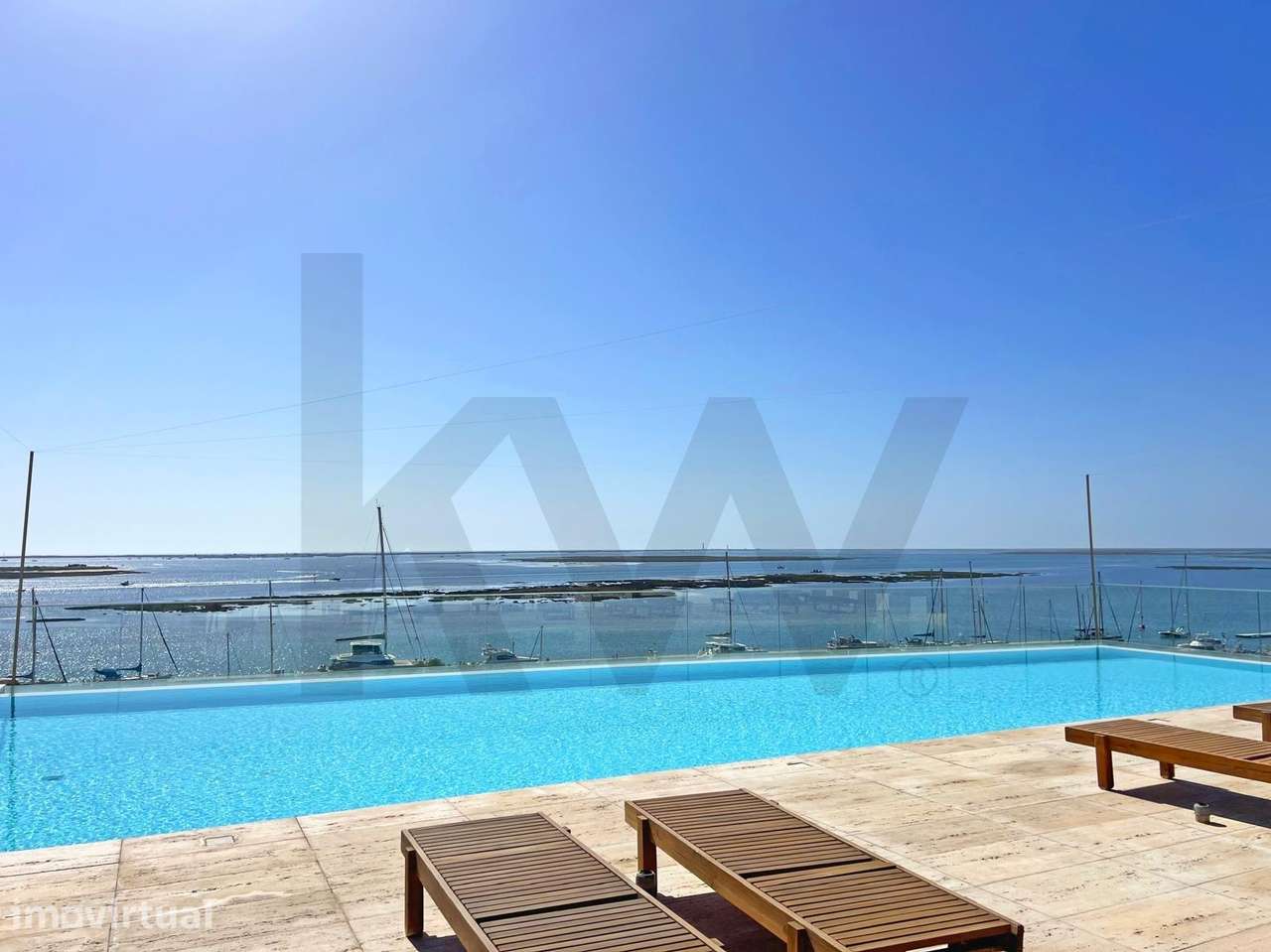 T2 de Luxo no Delmar Marina, Olhão: Pronto a Habitar com Potencial de - Grande imagem: 2/38