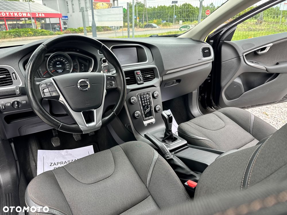 Volvo V40 D2 Momentum - 31