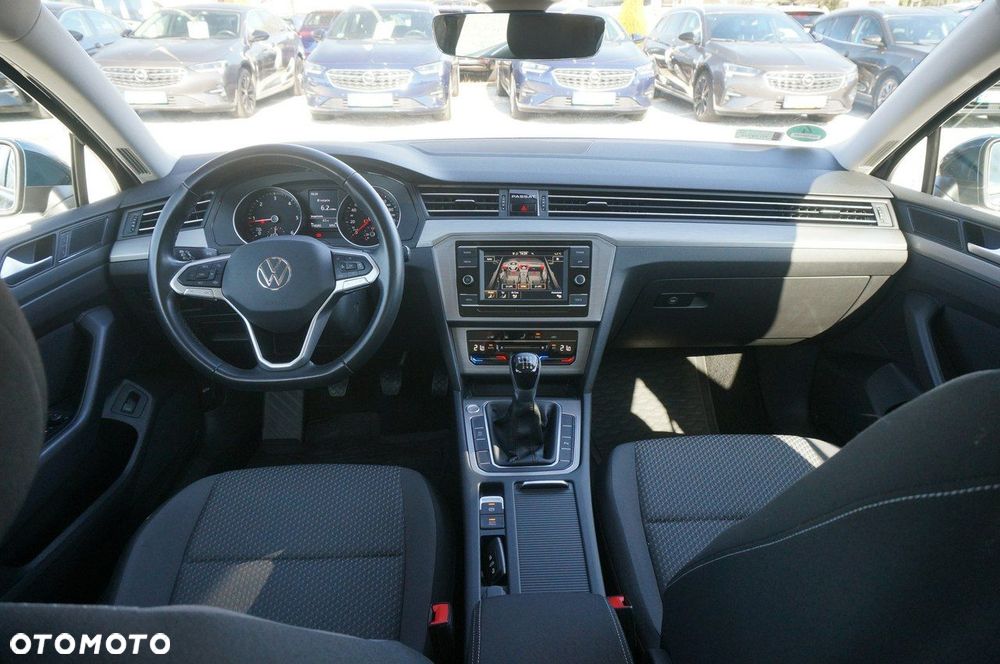 Volkswagen Passat Variant 2.0 TDI EVO Essence - 11
