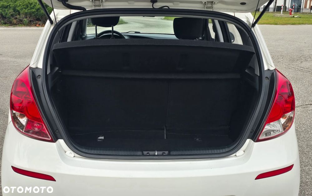 Hyundai i20 - 22