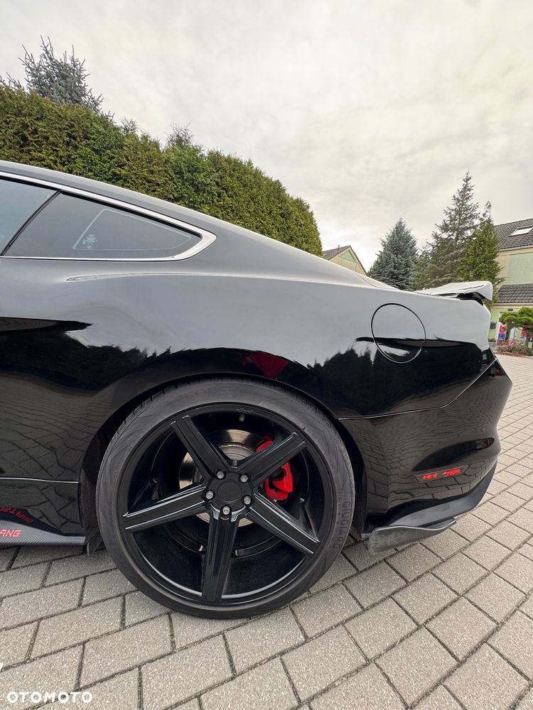 Ford Mustang - 5