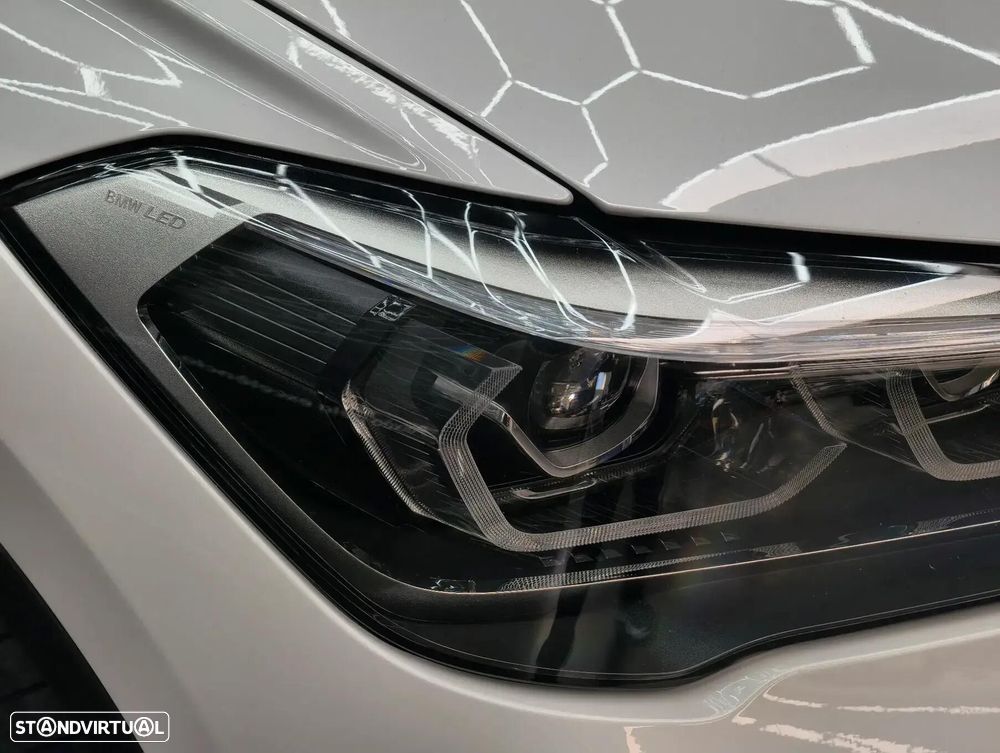 BMW X1 16 d sDrive Advantage Auto - 32