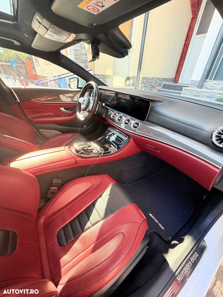 Mercedes-Benz CLS - 9