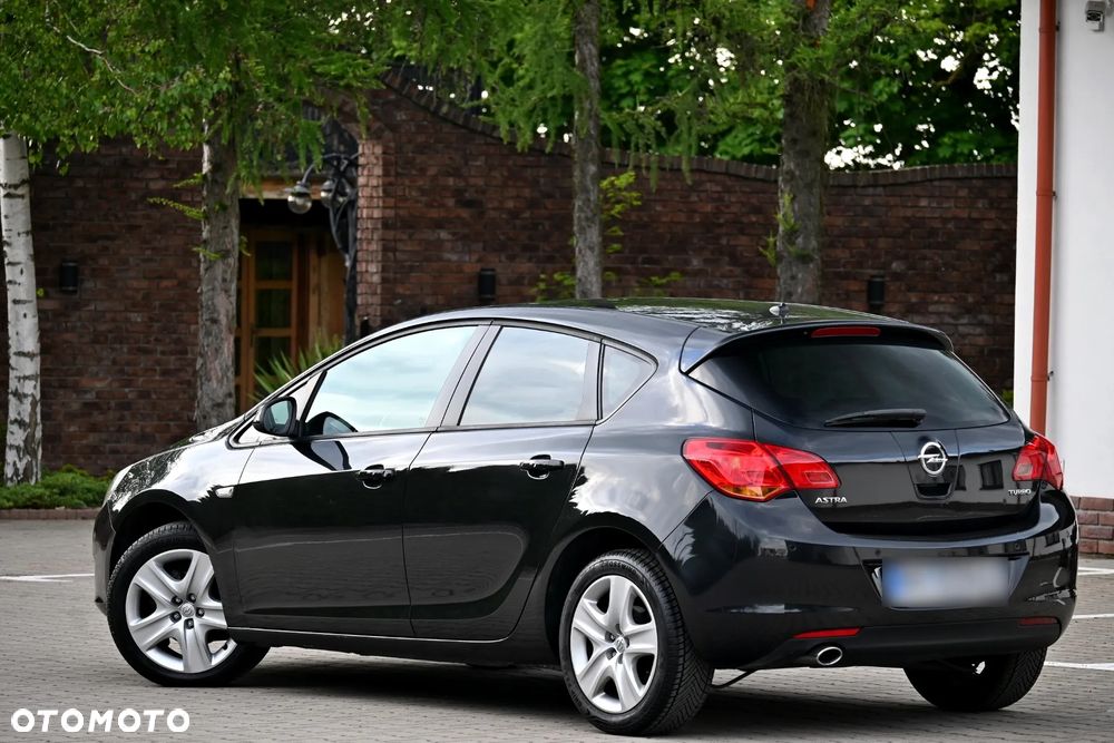 Opel Astra 1.4 T Enjoy - 19
