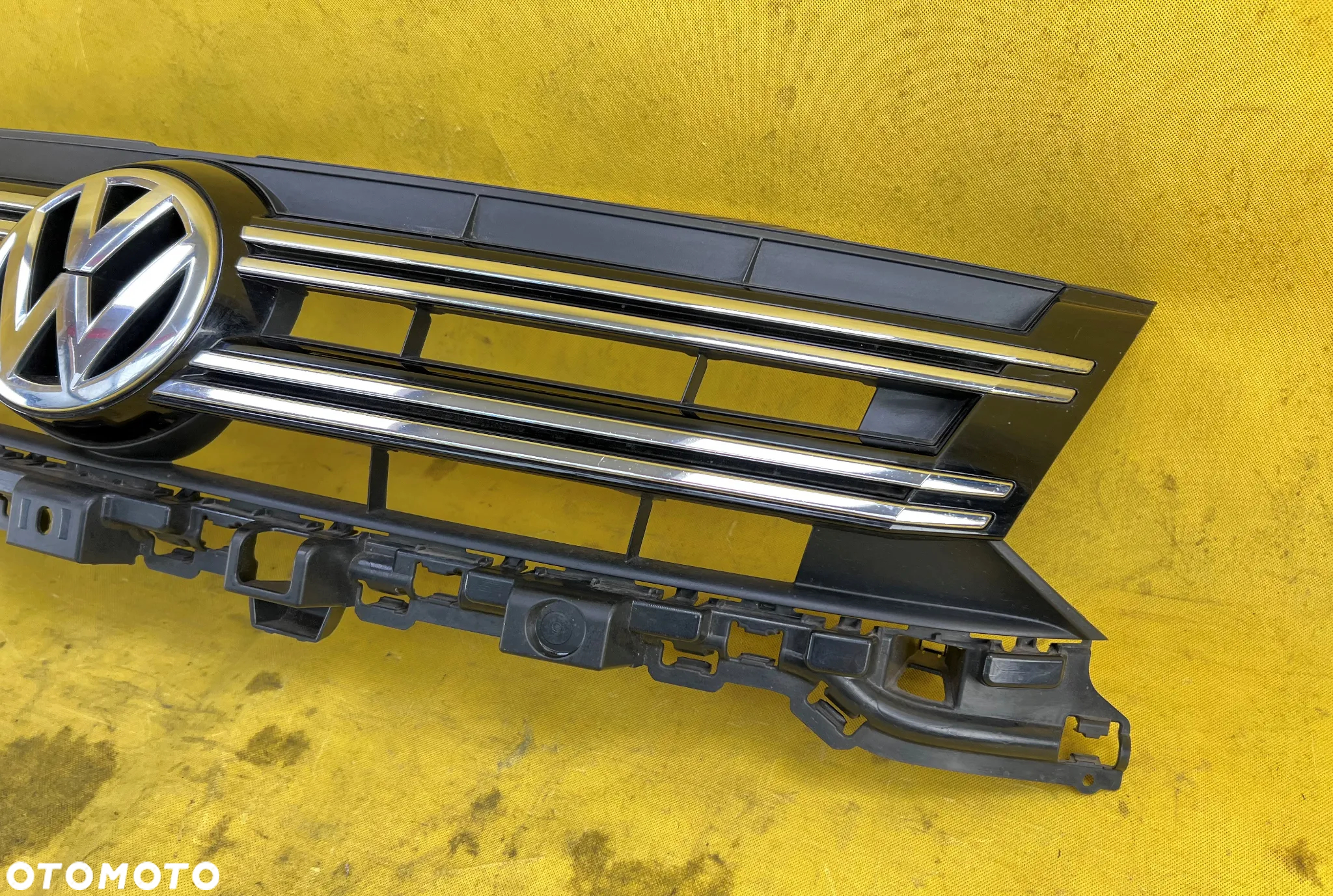 GRILL ATRAPA VW TIGUAN LIFT 5N0853653E ORYGINAŁ - 2