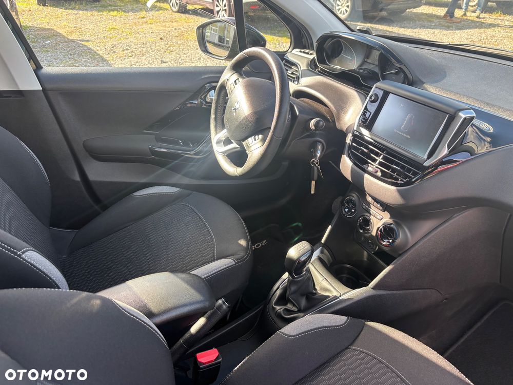 Peugeot 208 1.2 PureTech Active - 10