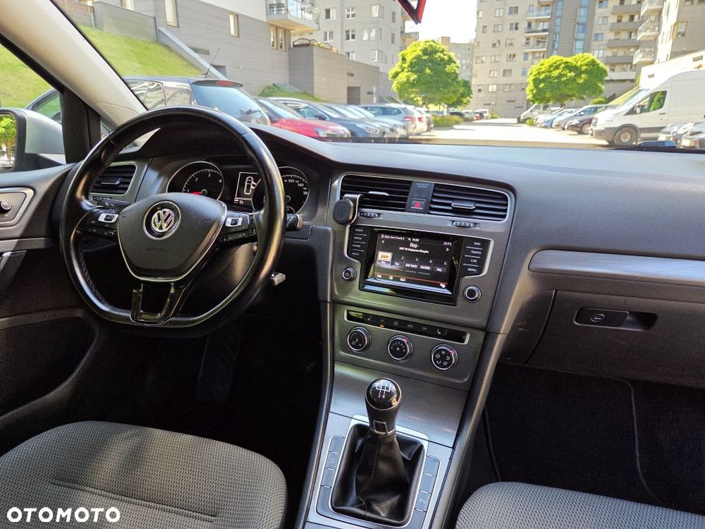 Volkswagen Golf 1.6 TDI BMT Comfortline - 24
