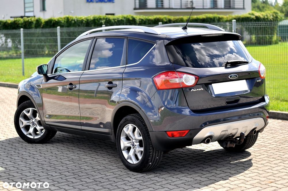 Ford Kuga 2.0 TDCi 2x4 Titanium - 5