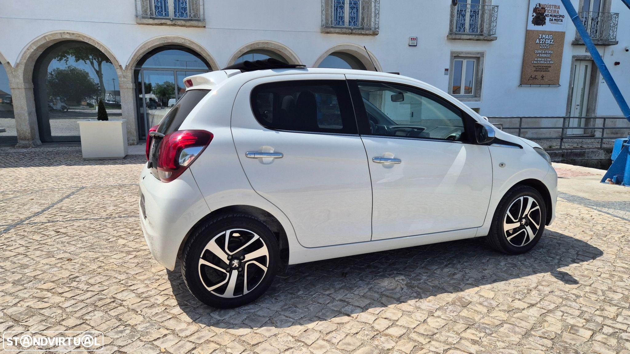 Peugeot 108 Top! 1.2 PureTech Allure - 7
