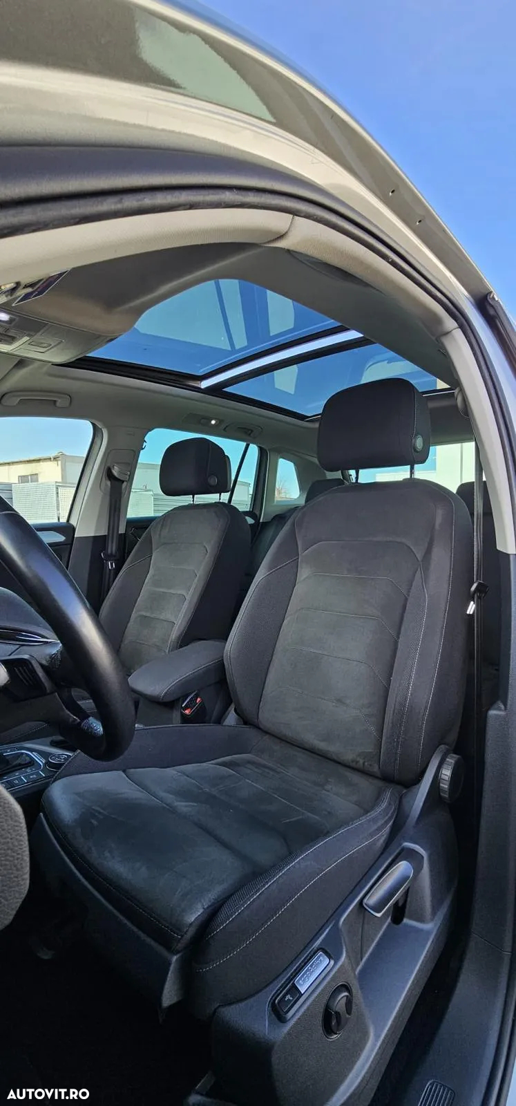 Volkswagen Tiguan - 9