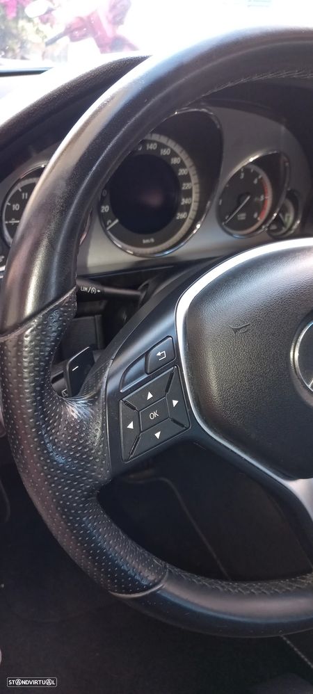 Mercedes-Benz E 300 Bluetec Hybrid Avantgarde - 5