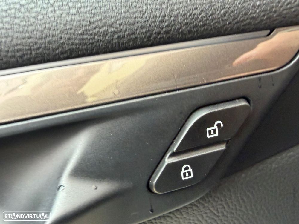 BMW X1 16 d sDrive Line Sport - 28