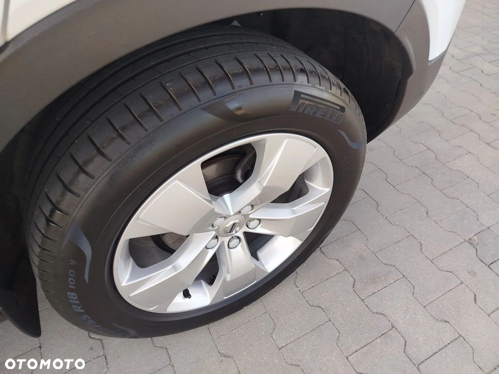 Volvo XC 40 T2 Plus Dark - 20