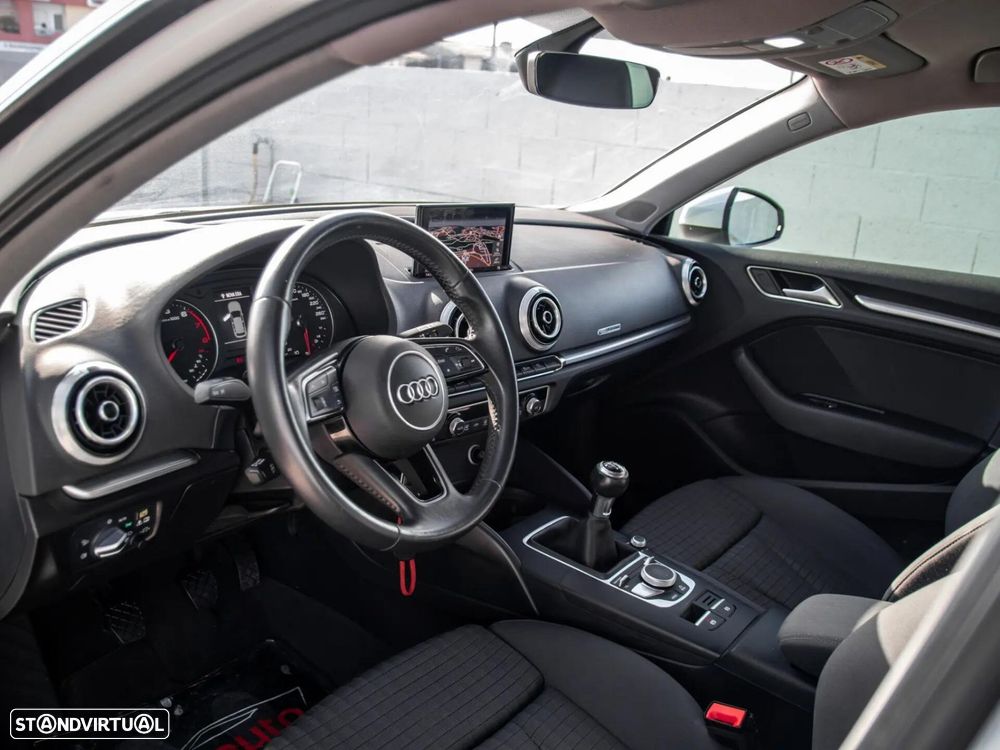 Audi A3 Sportback TFSI 110 kW S line - 16