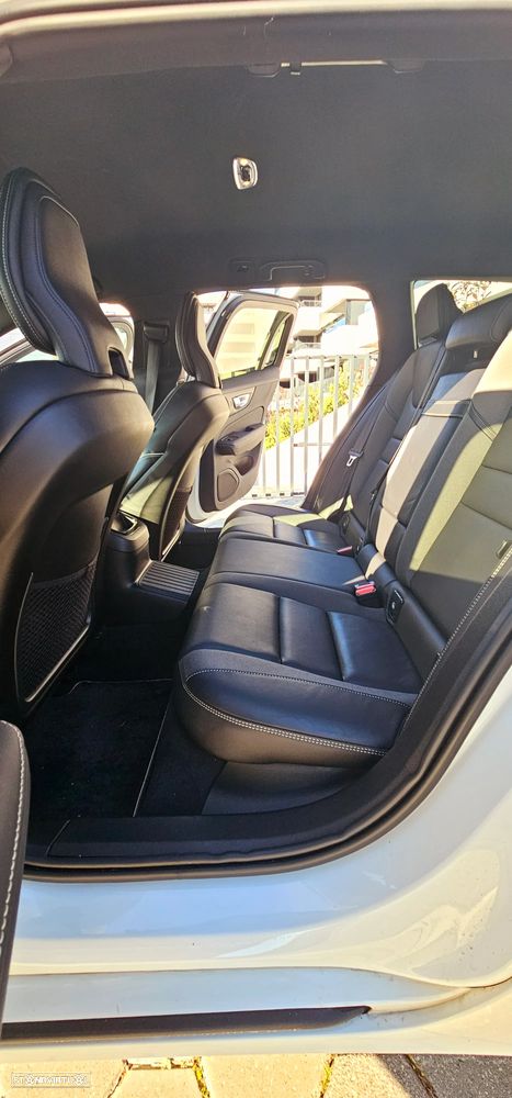 Volvo V60 2.0 T6 AWD TE R-Design - 8