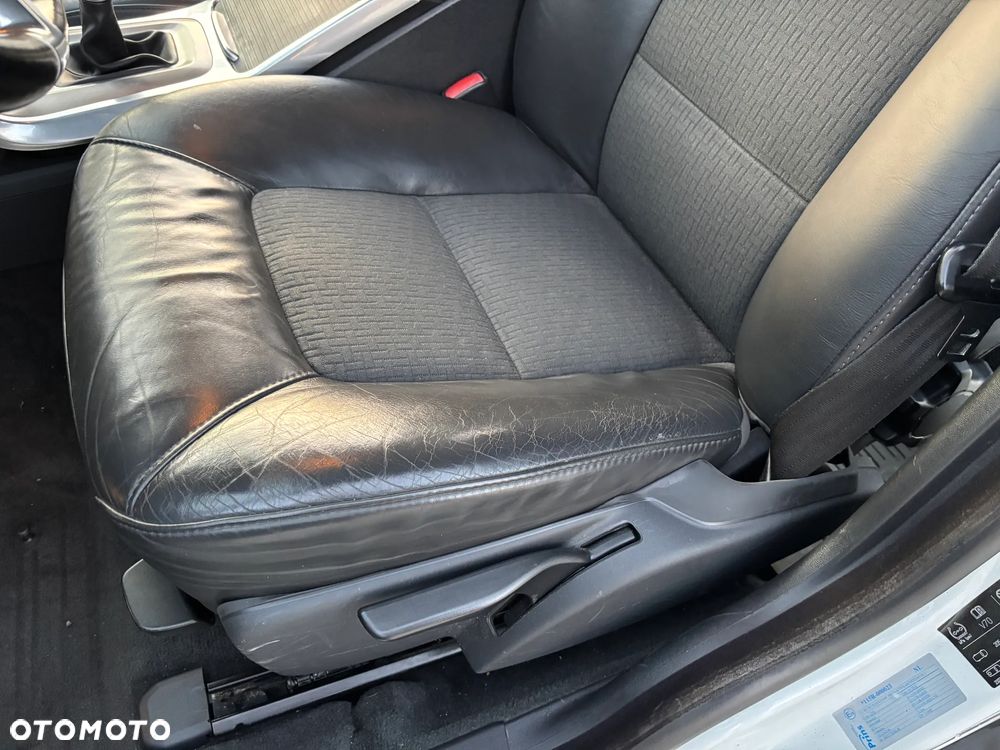 Volvo V70 2.5T Ocean Race - 15