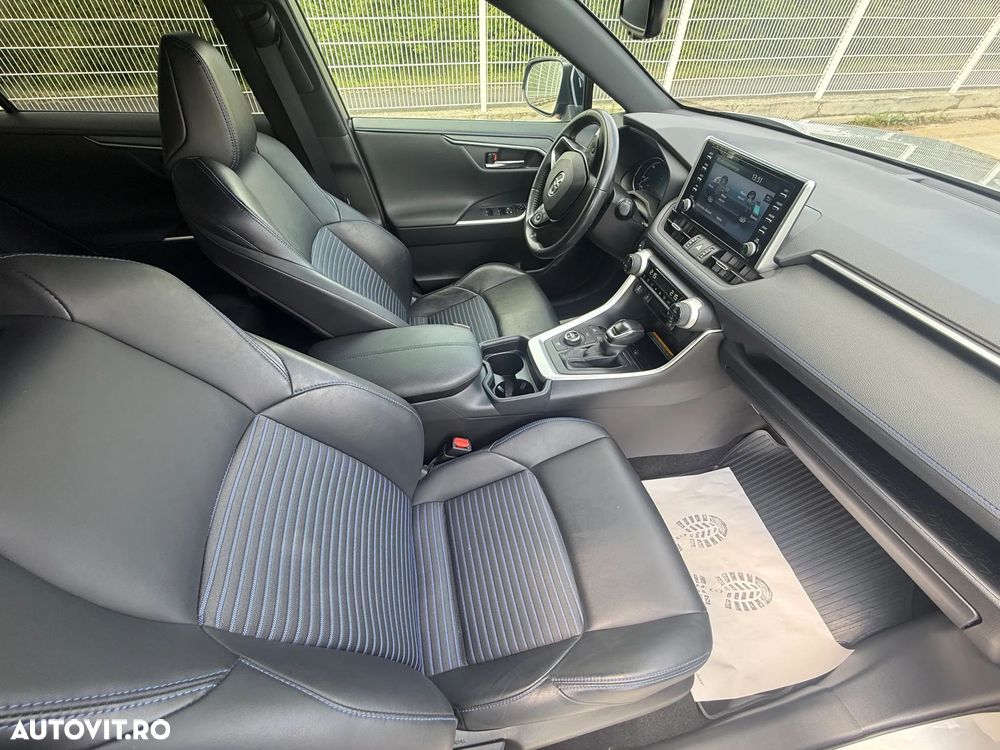Toyota RAV4 - 28