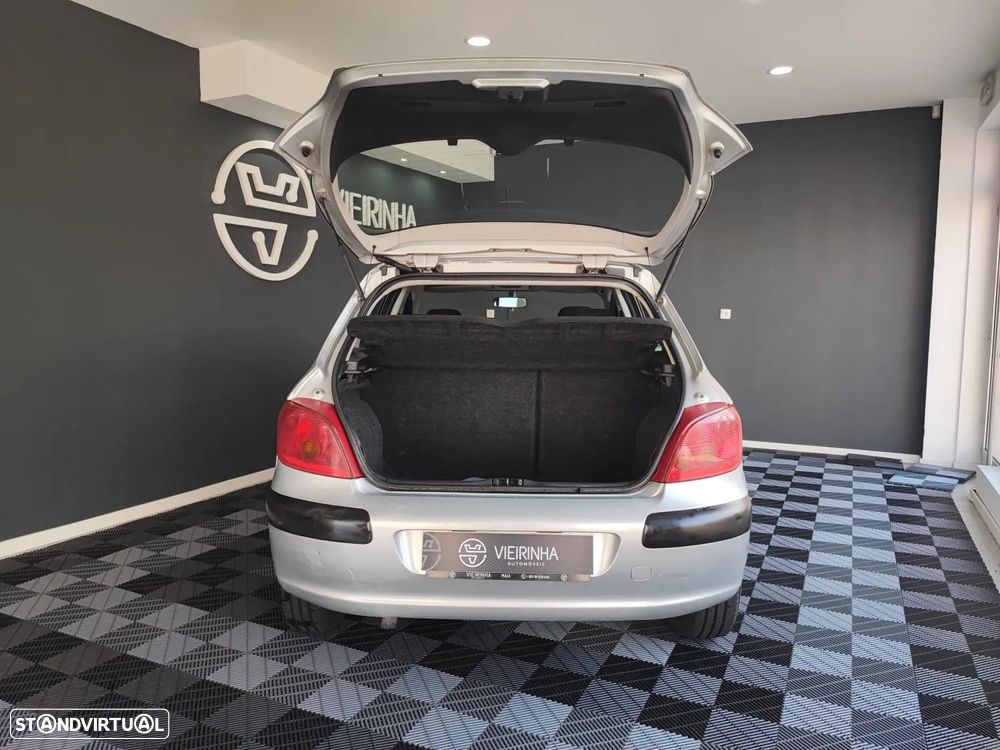 Peugeot 307 1.4 HDi XS Premium - 26