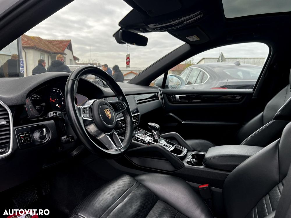 Porsche Cayenne - 5