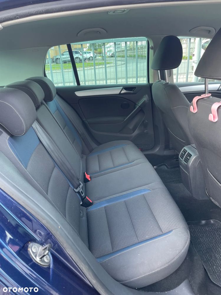Volkswagen Golf - 10