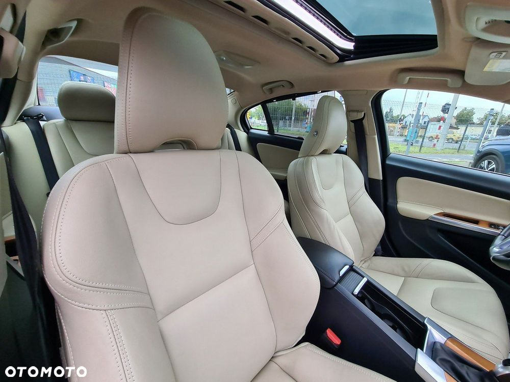Volvo S60 T5 AWD Inscription - 27