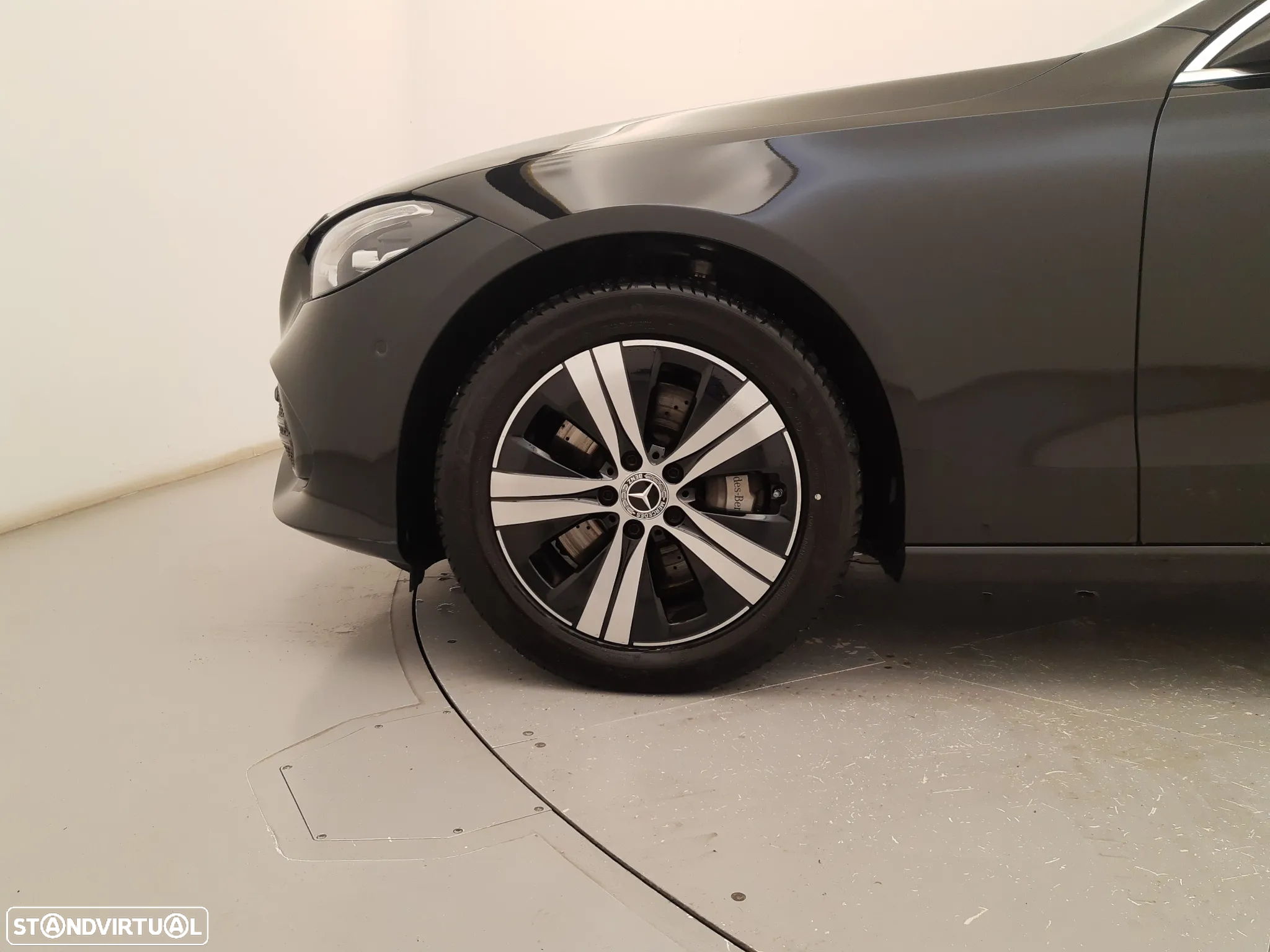 Mercedes-Benz C 300 e - 17